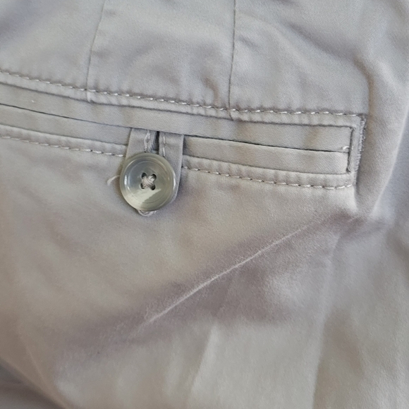 Ann Taylor Women Flat Front Straight Leg Fit Chino Pants 0P Curvy Gray - Picture 5 of 5